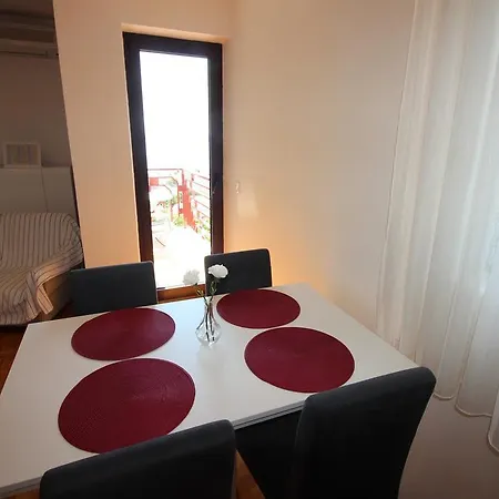 Lägenhet Nikola
