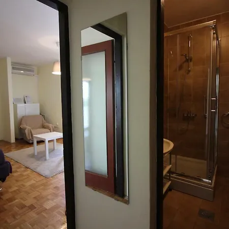Nikola Apartment Novi Vinodolski