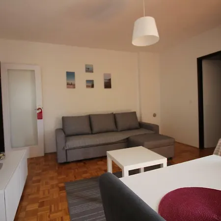 Nikola Apartment Novi Vinodolski
